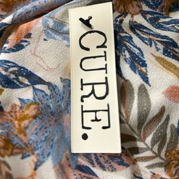 New Cure Blouse Top Women's 1XL Neutral Colorful Floral Sleeveless Soft Stretch - Picture 10 of 10